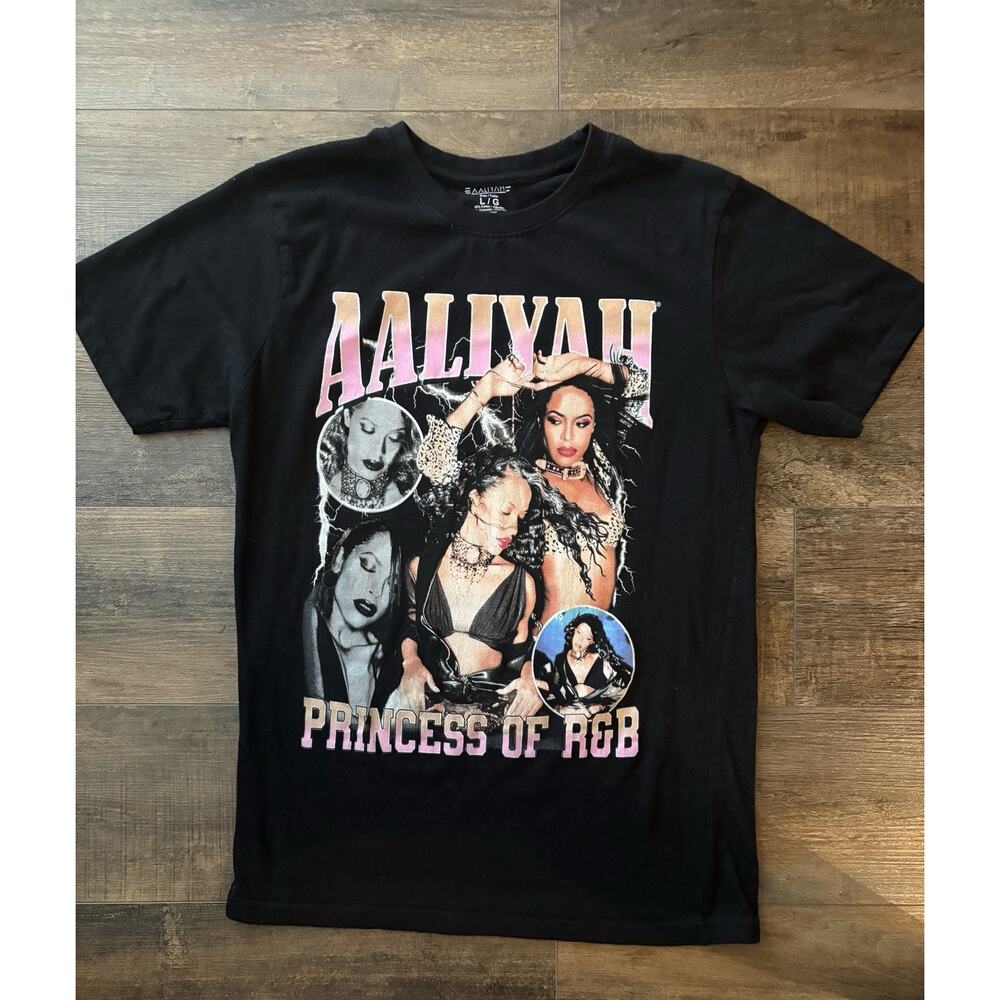 AALIYAH‎ Graphic Band Tee Short Sleeve Black Size LARGE